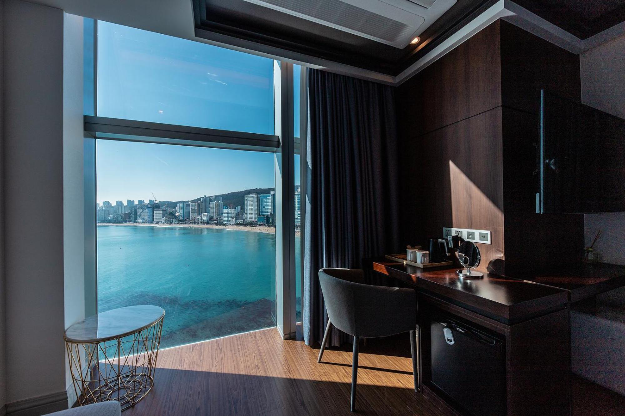 H Avenue Gwanganri Beach Busan Bagian luar foto