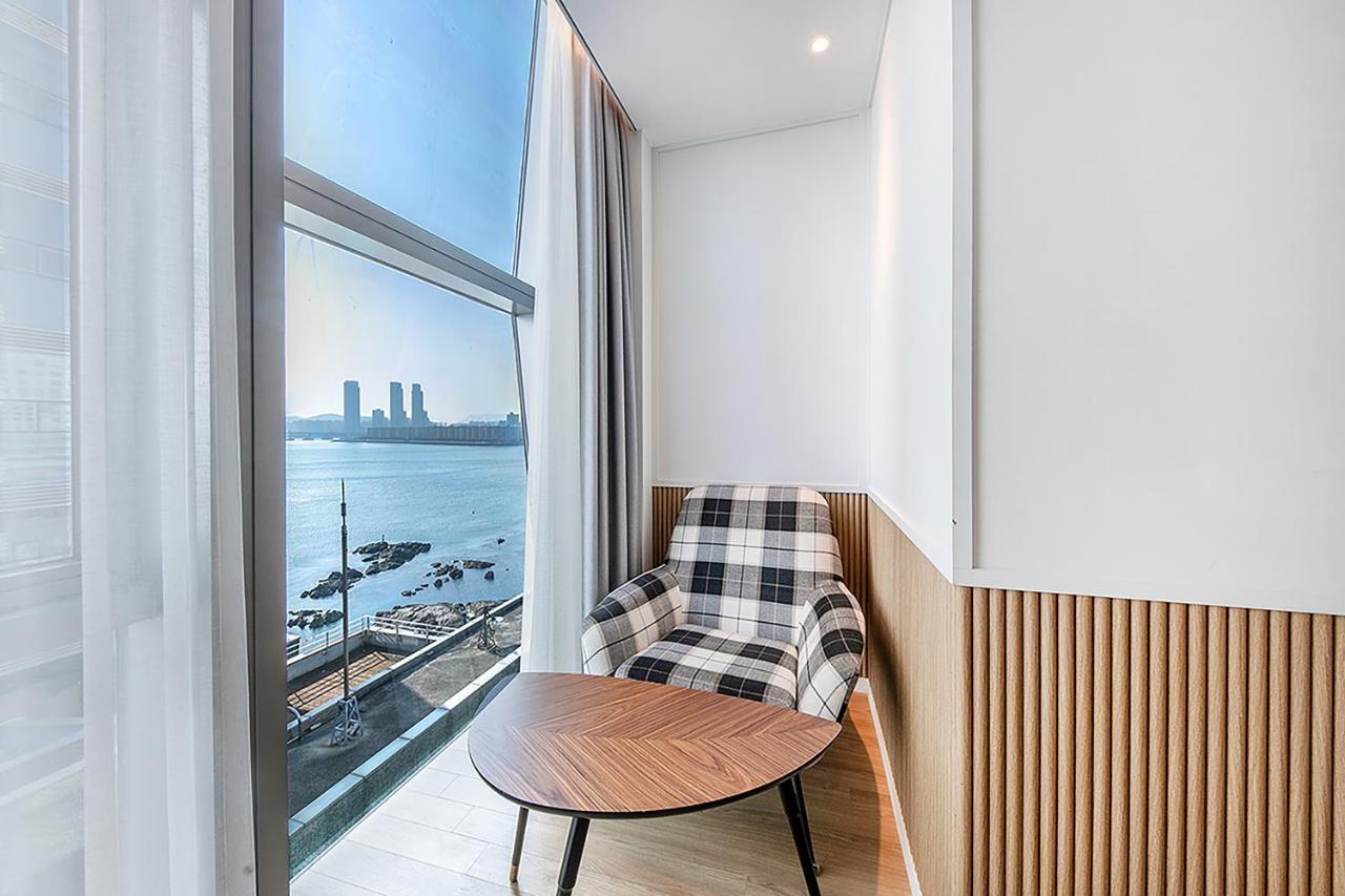 H Avenue Gwanganri Beach Busan Bagian luar foto
